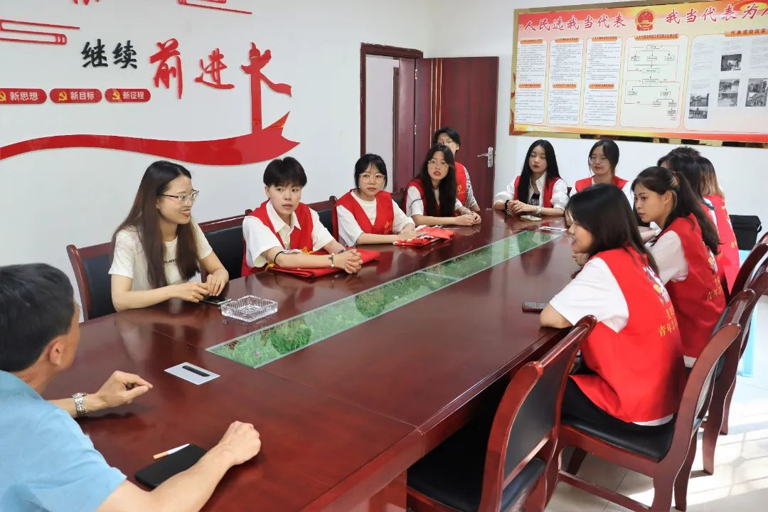 bat365官方网站美院送美到乡村